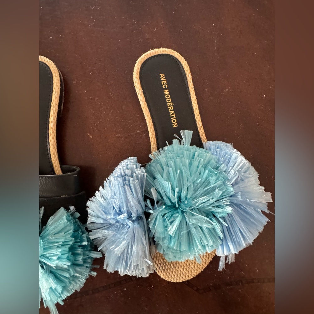 Avec Moderation sandals